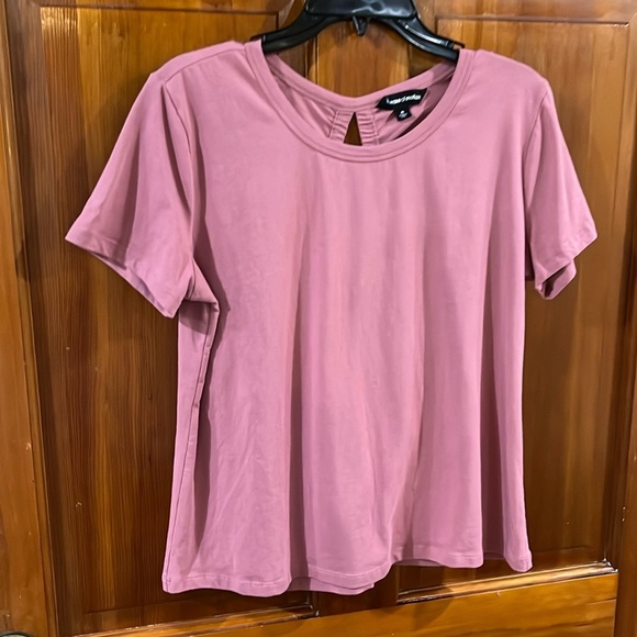 Rose Tee by Ease of Motion Size Medium - Picture 1 of 7